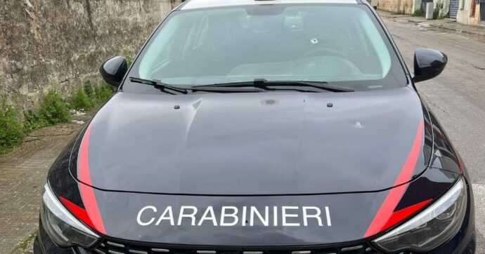 Carabinieri praticano il massaggio cardiaco e salvano un uomo